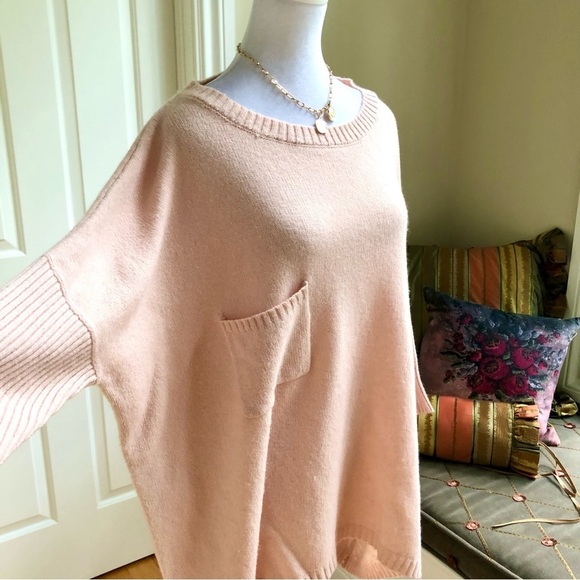 Sundance Oversized Sweater in Light Pink Wool Blend with Ribbed Drop Sleeves (M) - Picture 2 of 8